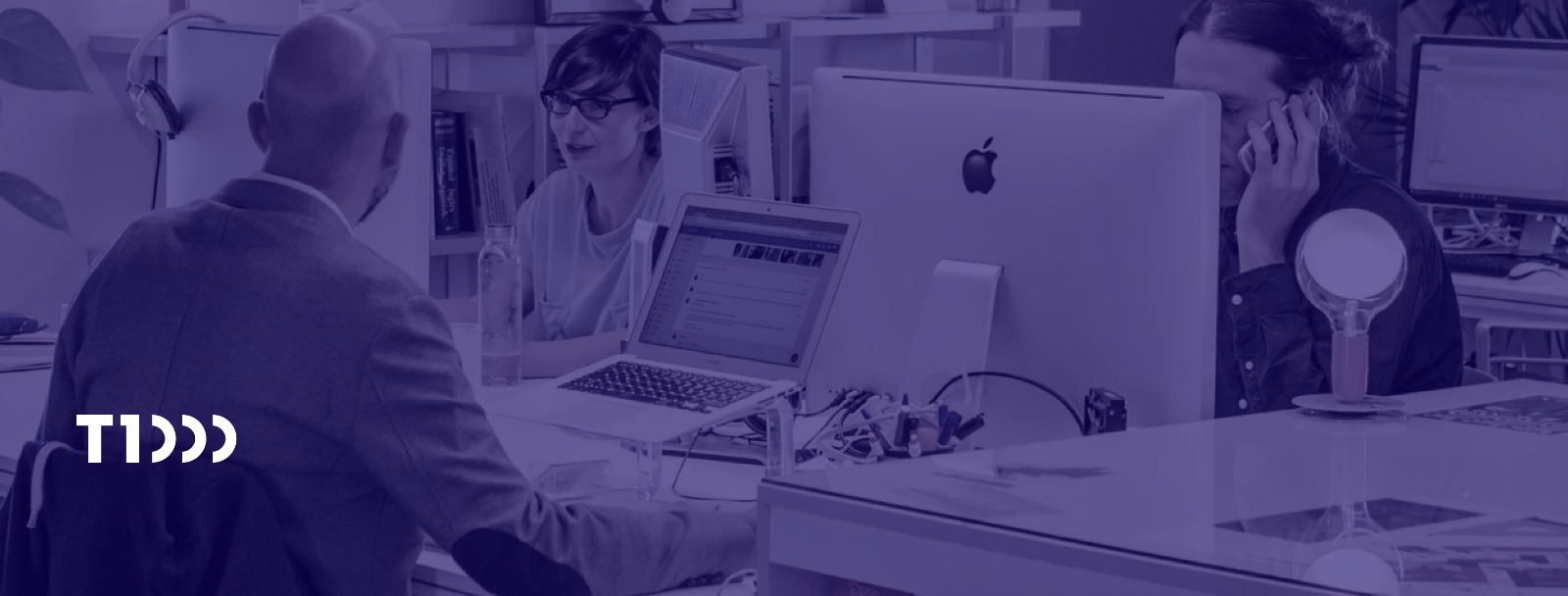 Customer support specialist with Russian and Ukrainian language skills (via phone)