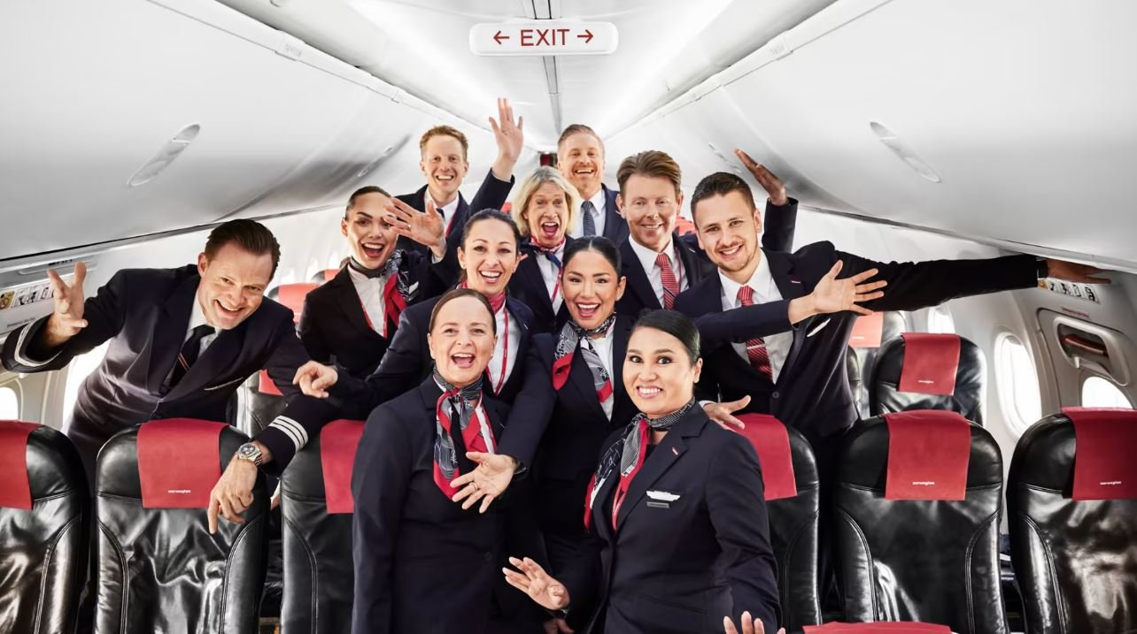 Stjuarts/e // Cabin Crew 