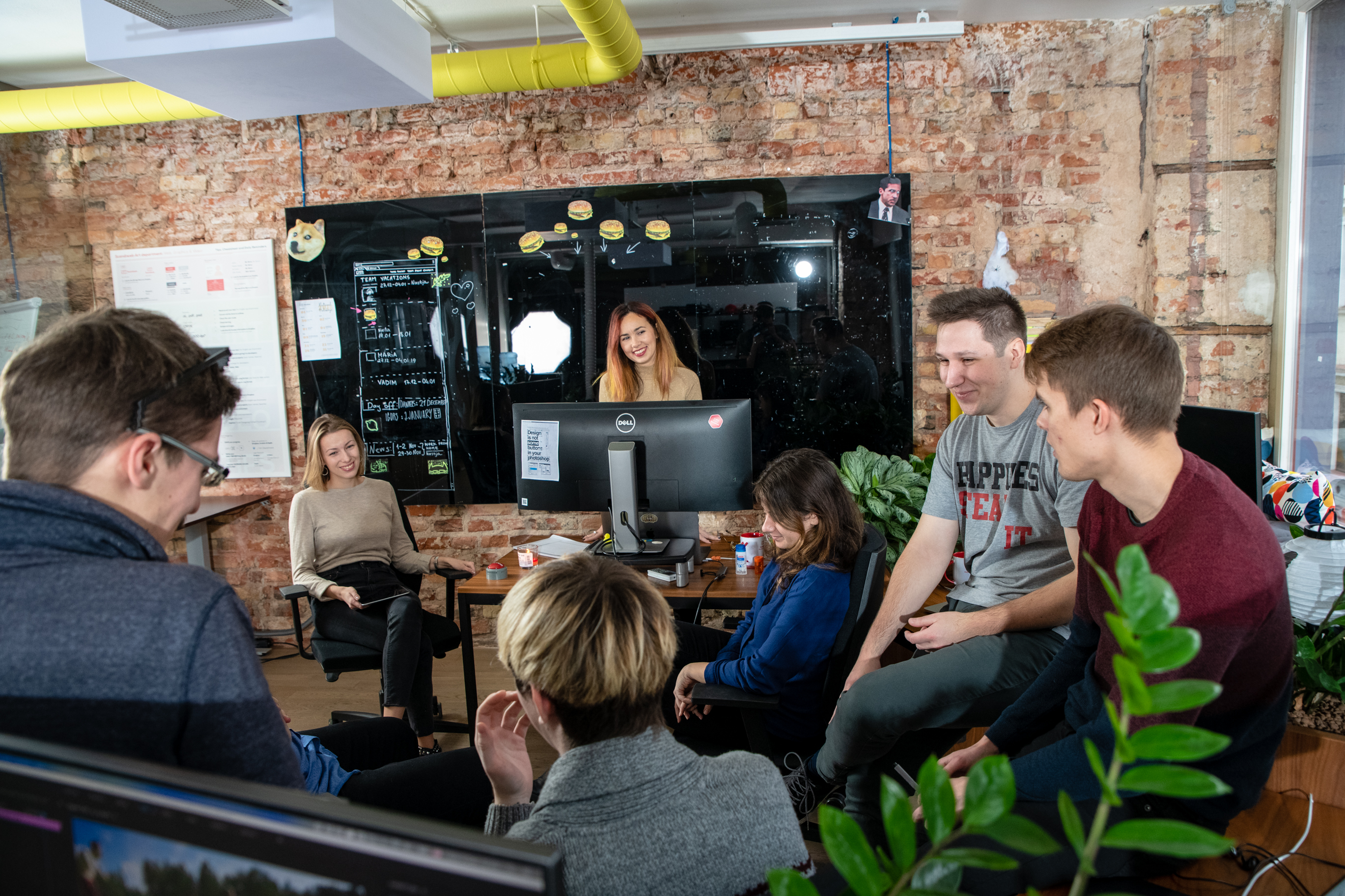 LEAD DESIGNER/ CO-ART DIRECTOR 
