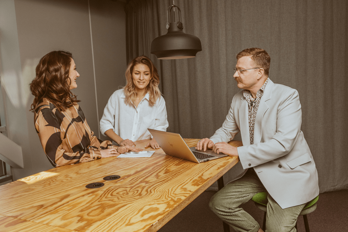 Uzņēmumu kreditēšanas produktu daļas vecākais/-ā produktu vadītājs/-a