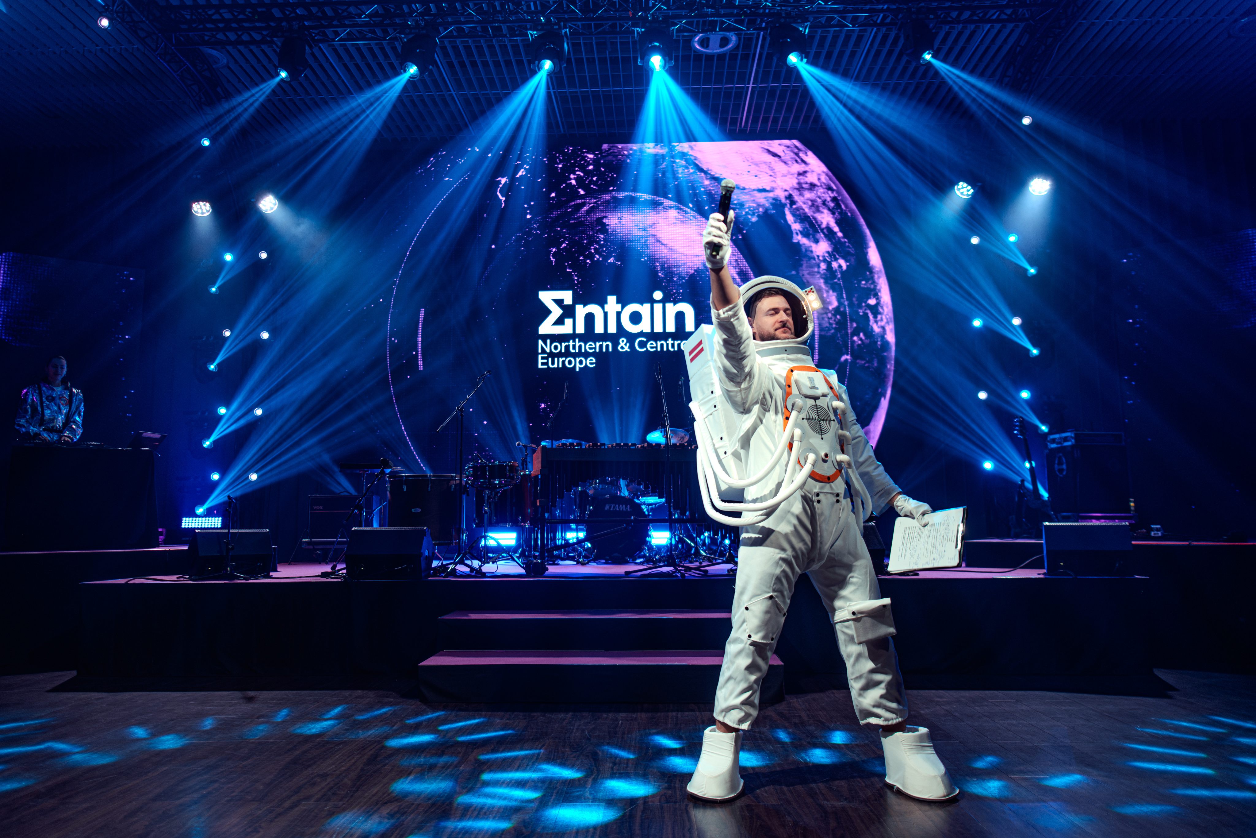 Lithuanian and English Speaking E-mail and Chat Customer Support Agent